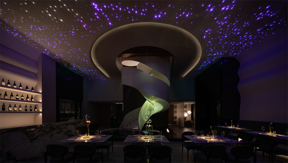 白天咖啡厅晚上酒吧的奇妙餐饮空间设计案例(图8) 白天咖啡厅晚上酒吧的奇妙餐饮空间设计案例(图8)