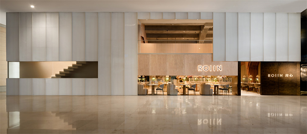 以花为主题的ROIIN用心创意西餐厅装修设计(图1) 以花为主题的ROIIN用心创意西餐厅装修设计(图1)