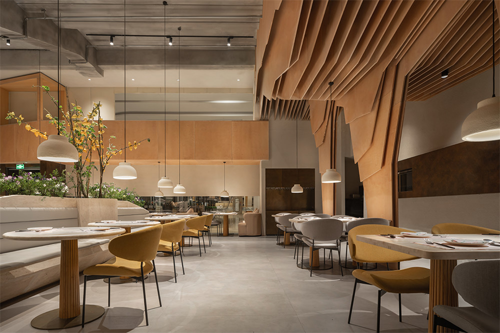 以花为主题的ROIIN用心创意西餐厅装修设计(图5) 以花为主题的ROIIN用心创意西餐厅装修设计(图5)