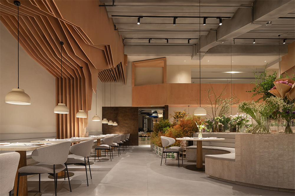 以花为主题的ROIIN用心创意西餐厅装修设计(图11) 以花为主题的ROIIN用心创意西餐厅装修设计(图11)