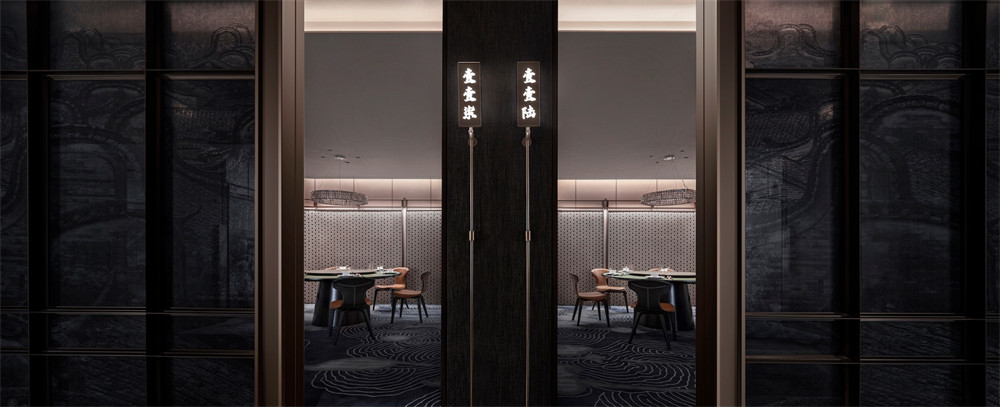 中西合璧南海渔村高端海鲜餐厅装修设计案例(图6) 中西合璧南海渔村高端海鲜餐厅装修设计案例(图6)