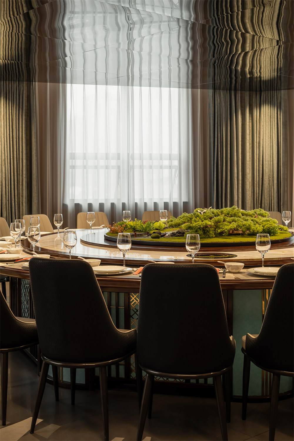 游园逸梦 悦荟酒楼装修设计案例(图9) 游园逸梦 悦荟酒楼装修设计案例(图9)