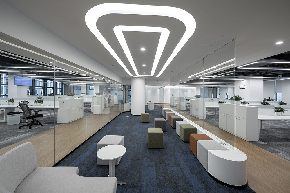 3000平万兴科技互联网公司办公室装修设计方案(图4) 3000平万兴科技互联网公司办公室装修设计方案(图4)