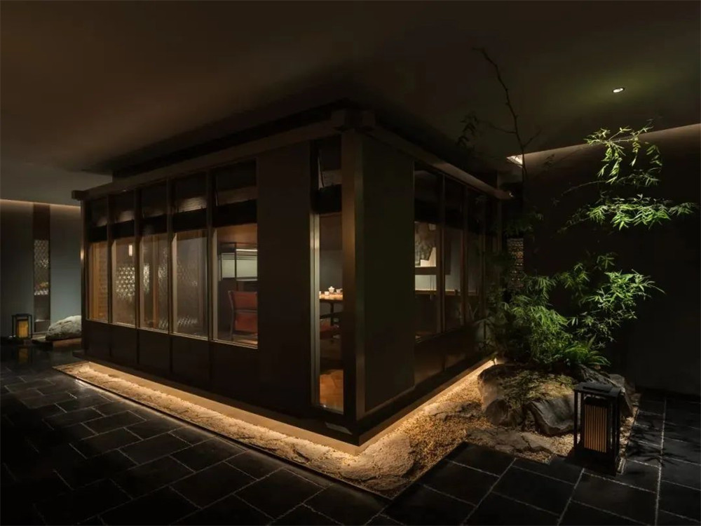 龙吟九品高端商务中餐厅装修设计方案(图8) 龙吟九品高端商务中餐厅装修设计方案(图8)