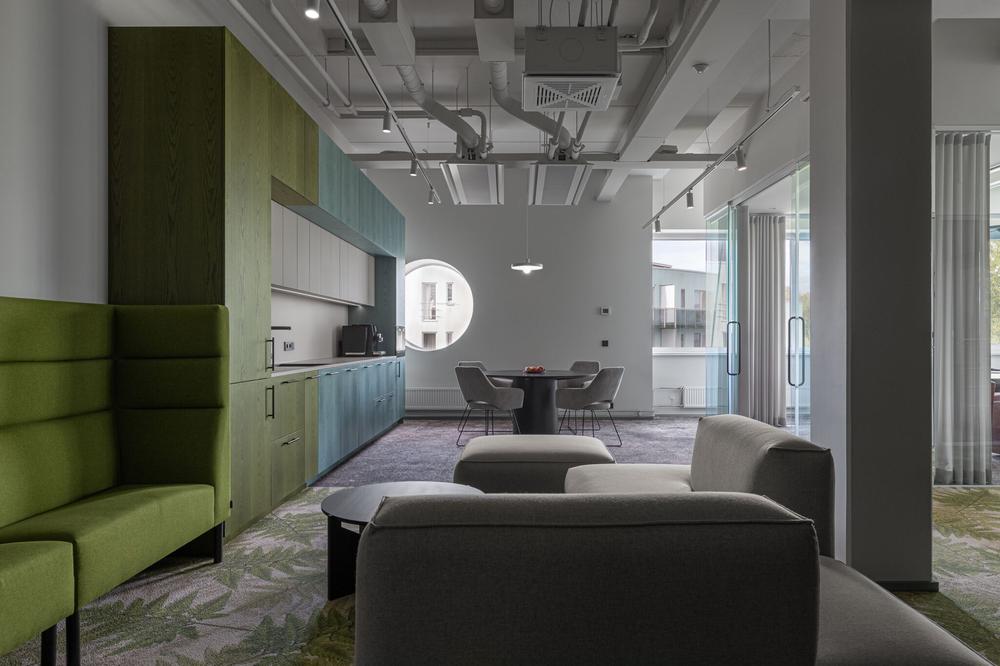 以自然为灵感的家具公司办公室装修设计方案(图2) 以自然为灵感的家具公司办公室装修设计方案(图2)