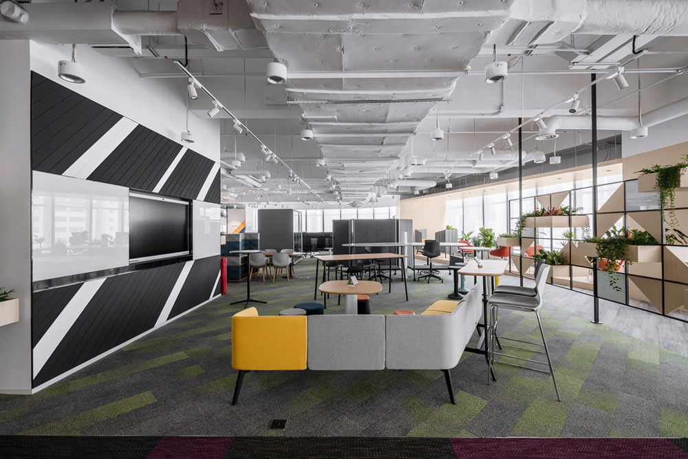 开放多元 诺梵家具办公室兼展厅装修设计方案(图2) 开放多元 诺梵家具办公室兼展厅装修设计方案(图2)