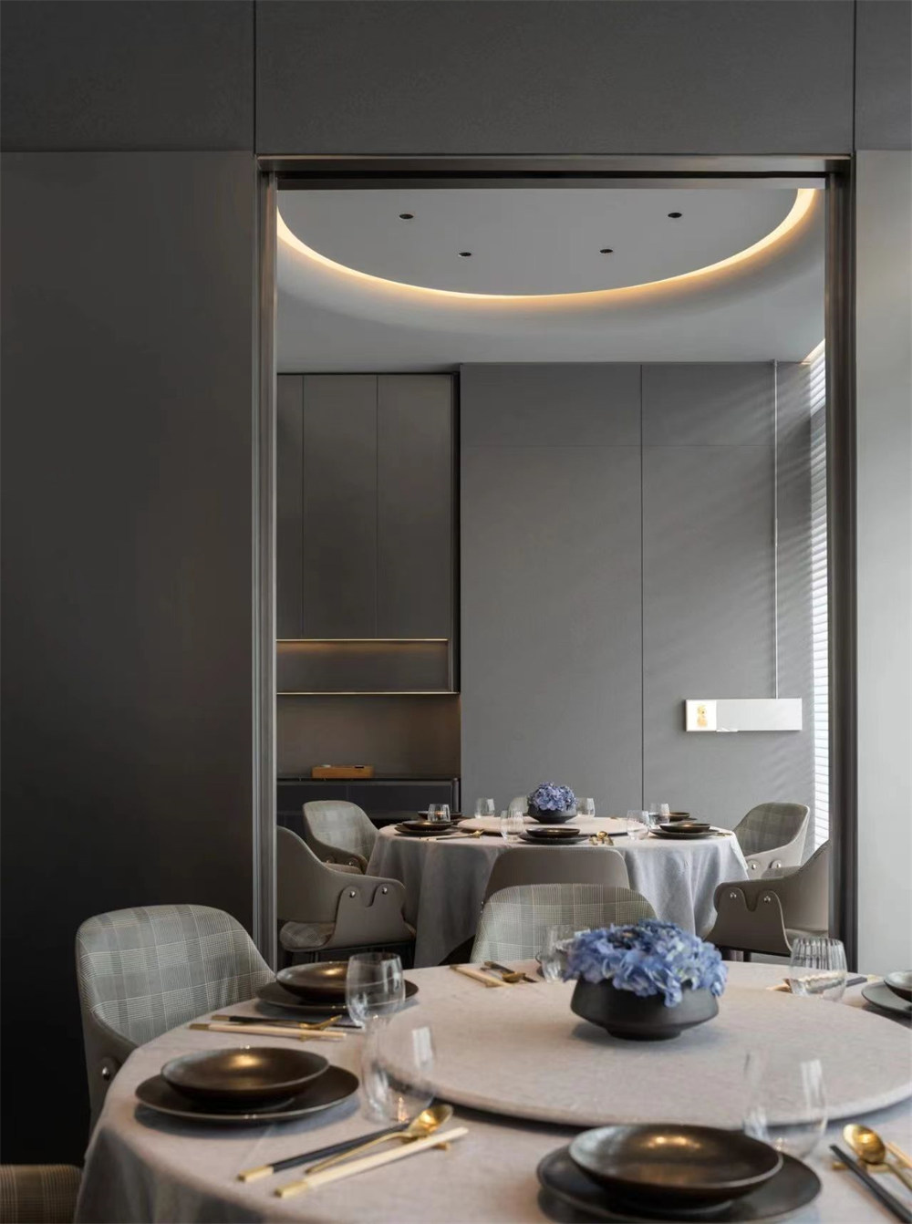 食川非川 特色新式川菜餐厅装修设计案例(图9) 食川非川 特色新式川菜餐厅装修设计案例(图9)