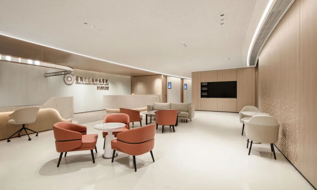 现代简约大气的前海人寿广州总医院门诊部装修设计方案(图2) 现代简约大气的前海人寿广州总医院门诊部装修设计方案(图2)