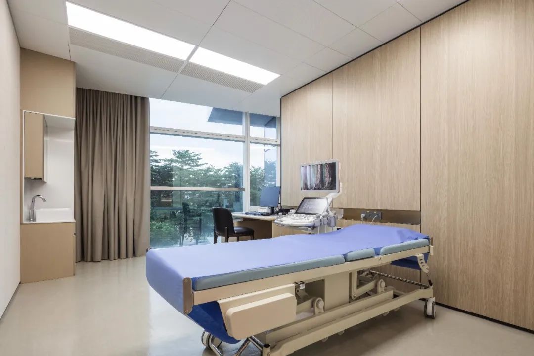 现代简约大气的前海人寿广州总医院门诊部装修设计方案(图10) 现代简约大气的前海人寿广州总医院门诊部装修设计方案(图10)