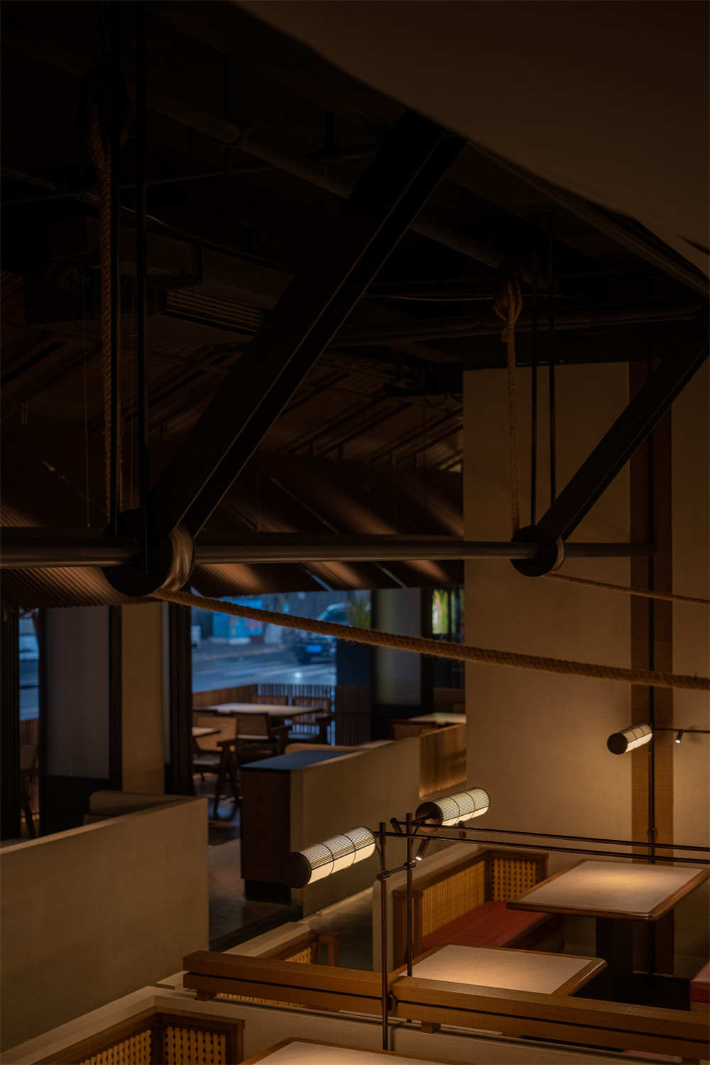 浓浓烟火气 饕林小河帮川菜餐厅装修设计(图8) 浓浓烟火气 饕林小河帮川菜餐厅装修设计(图8)