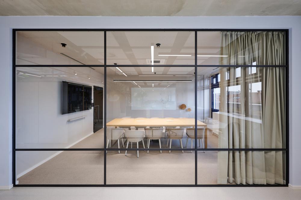 郑州金博大推荐低预算工业风办公室装修设计方案(图5) 郑州金博大推荐低预算工业风办公室装修设计方案(图5)