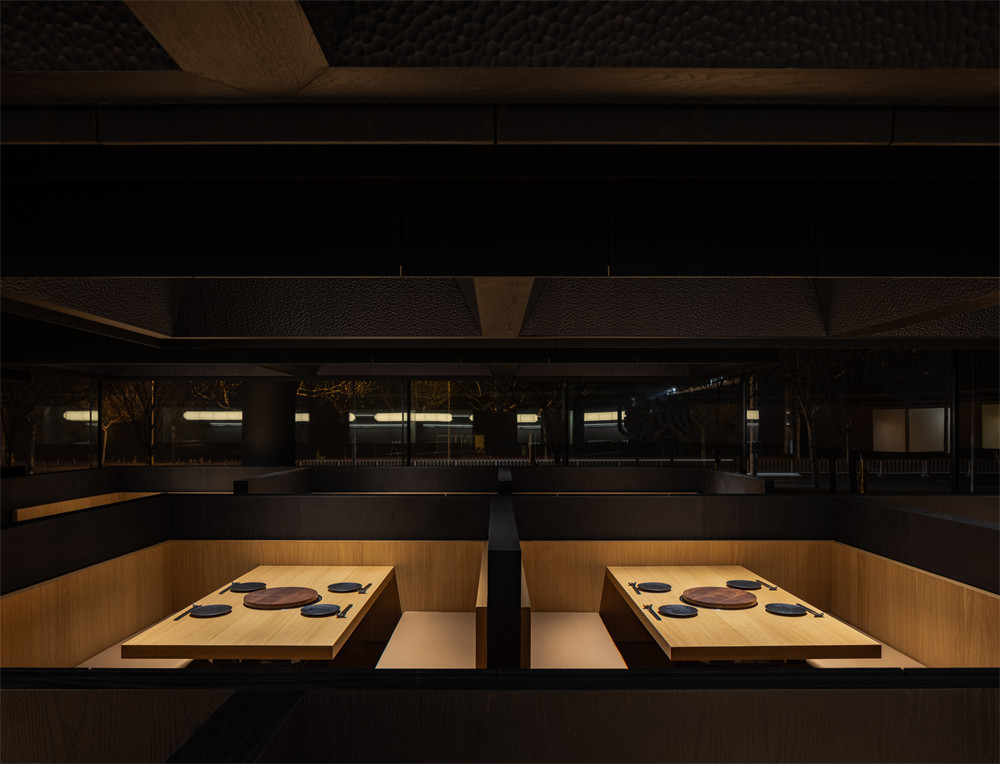 郑州金博大分享日式炭烤牛肉烤肉店装修设计图(图6) 郑州金博大分享日式炭烤牛肉烤肉店装修设计图(图6)