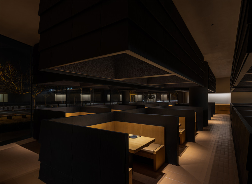 郑州金博大分享日式炭烤牛肉烤肉店装修设计图(图5) 郑州金博大分享日式炭烤牛肉烤肉店装修设计图(图5)