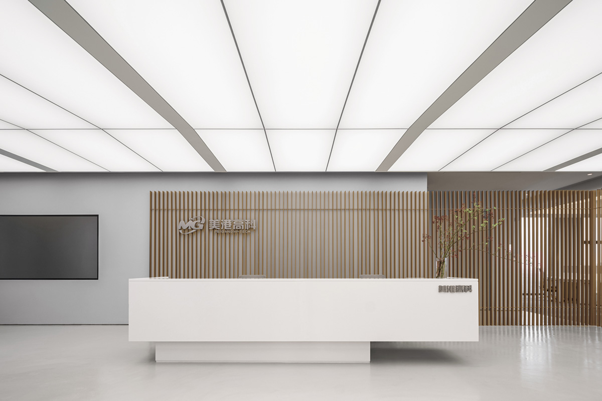 1200平方现代极简风生物科技公司办公室装修(图2) 1200平方现代极简风生物科技公司办公室装修(图2)