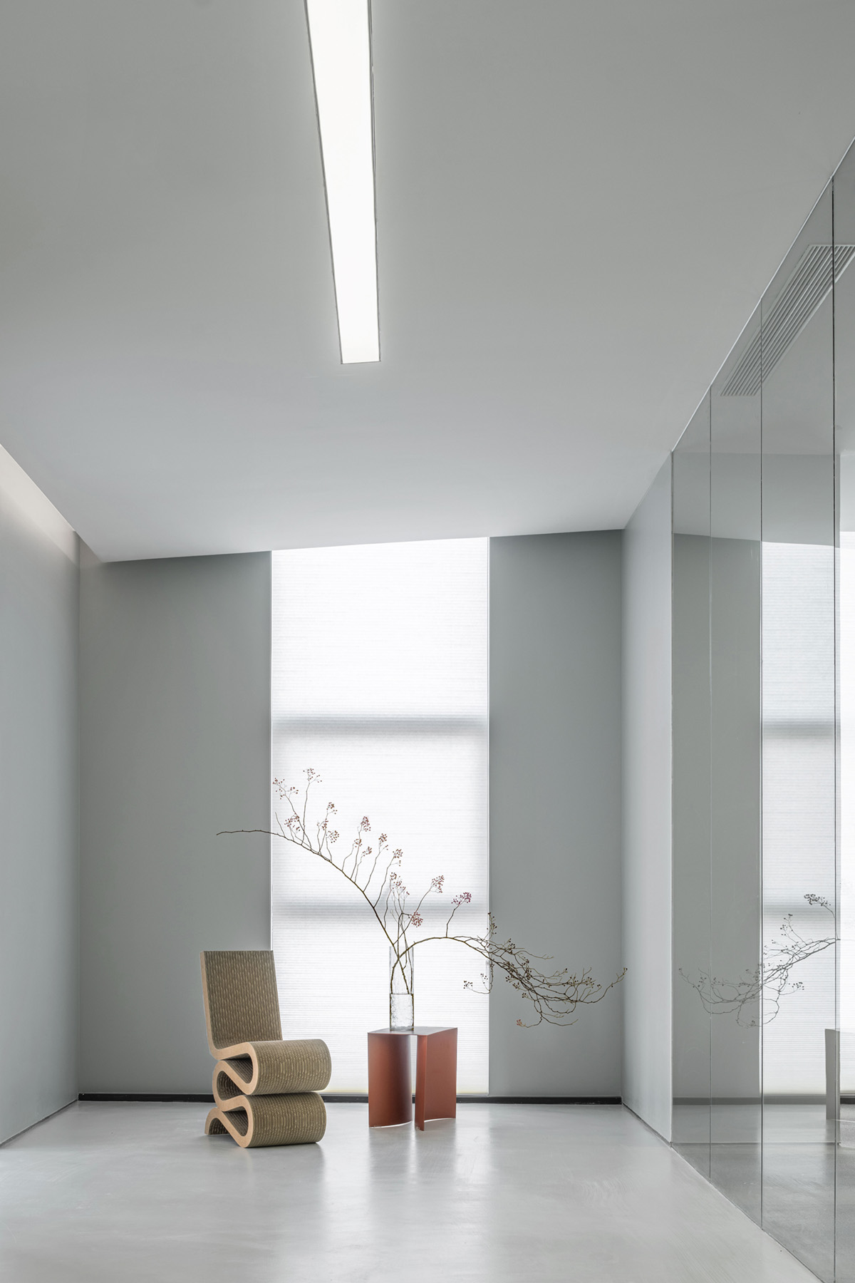 1200平方现代极简风生物科技公司办公室装修(图3) 1200平方现代极简风生物科技公司办公室装修(图3)