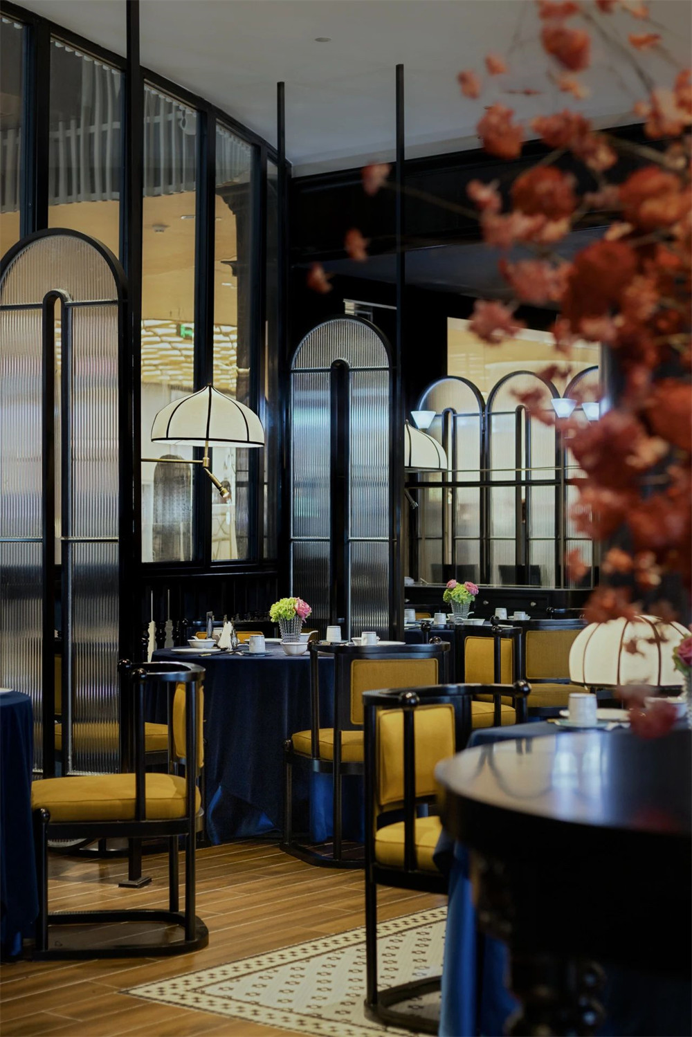 摩登雅致的上海本帮菜餐厅装修设计(图7) 摩登雅致的上海本帮菜餐厅装修设计(图7)