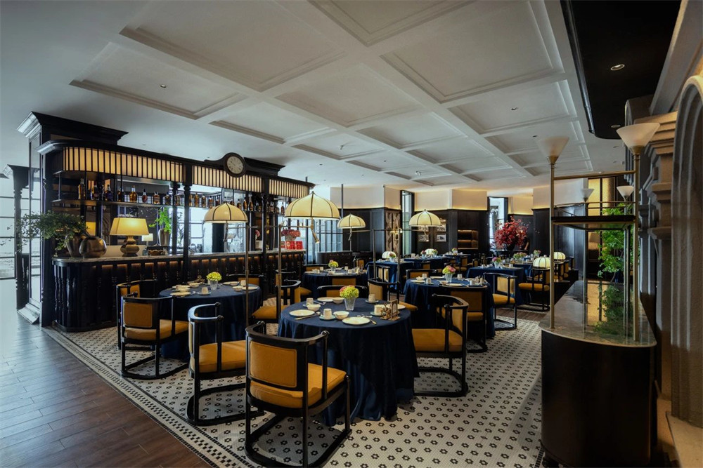 摩登雅致的上海本帮菜餐厅装修设计(图8) 摩登雅致的上海本帮菜餐厅装修设计(图8)