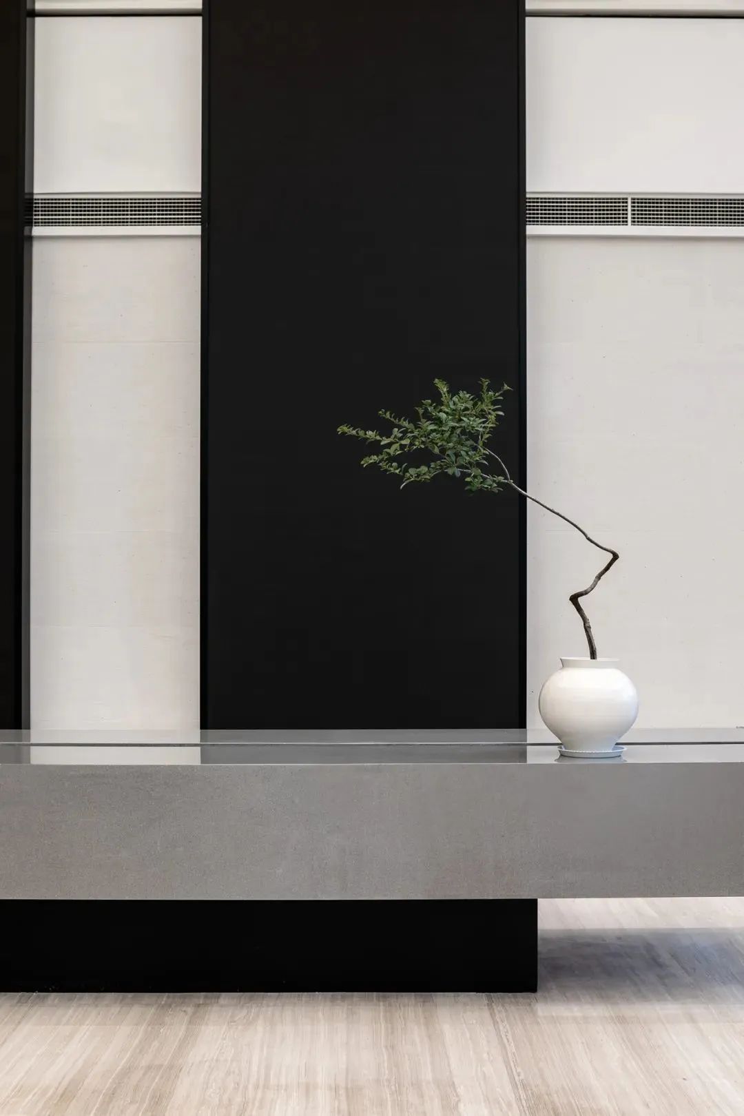 11000㎡金融企业商务办公楼装修设计案例(图1) 11000㎡金融企业商务办公楼装修设计案例(图1)