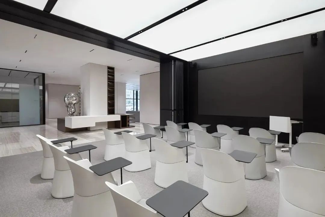 11000㎡金融企业商务办公楼装修设计案例(图6) 11000㎡金融企业商务办公楼装修设计案例(图6)