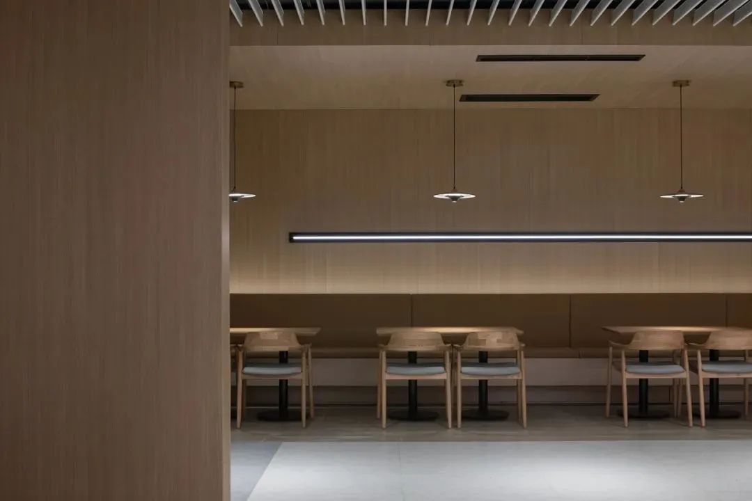 11000㎡金融企业商务办公楼装修设计案例(图18) 11000㎡金融企业商务办公楼装修设计案例(图18)