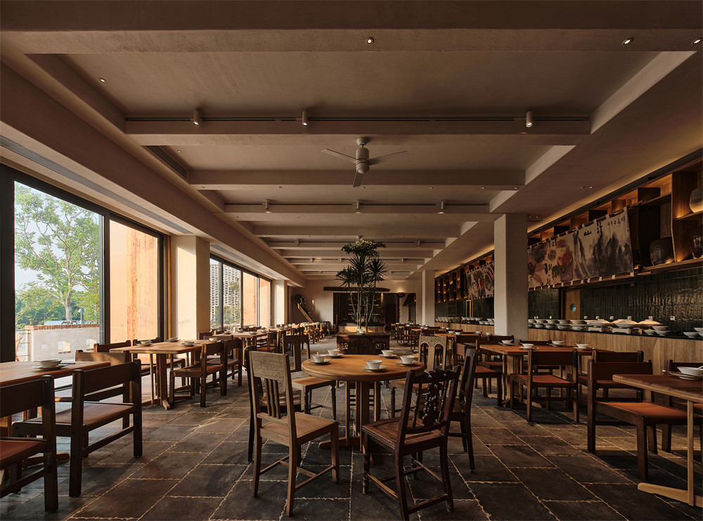 郑州金博大分享花迹·山野地道农家菜餐厅装修设计(图4) 郑州金博大分享花迹·山野地道农家菜餐厅装修设计(图4)