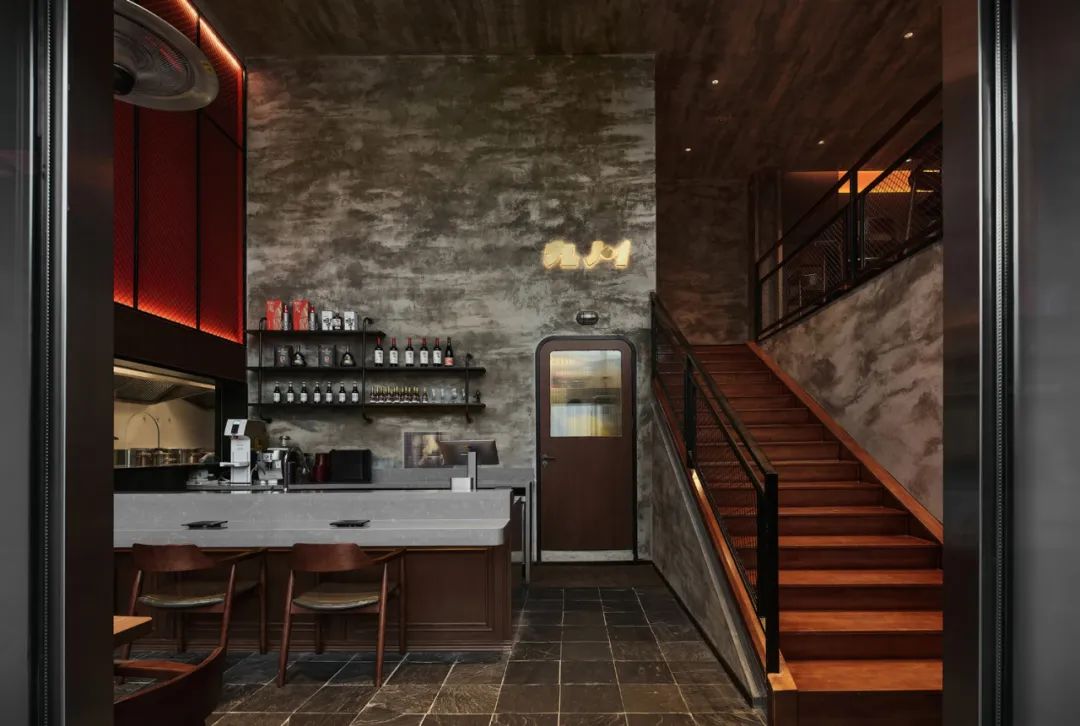 九川中餐·烧烤·小酒馆融合店装修设计方案(图5) 九川中餐·烧烤·小酒馆融合店装修设计方案(图5)