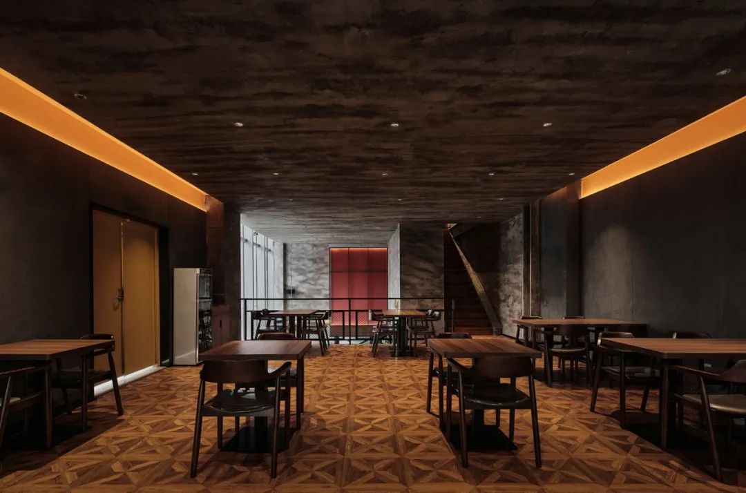 九川中餐·烧烤·小酒馆融合店装修设计方案(图9) 九川中餐·烧烤·小酒馆融合店装修设计方案(图9)