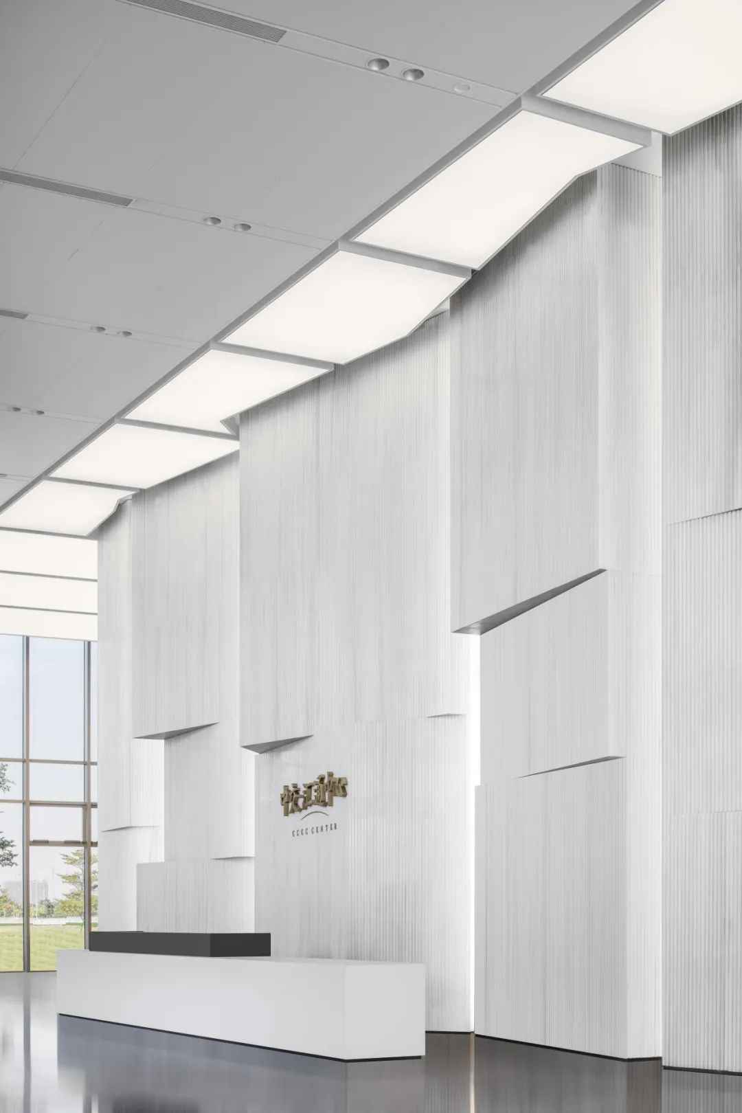 南沙汇通中心甲级写字楼大厅公共区域装修设计(图3) 南沙汇通中心甲级写字楼大厅公共区域装修设计(图3)