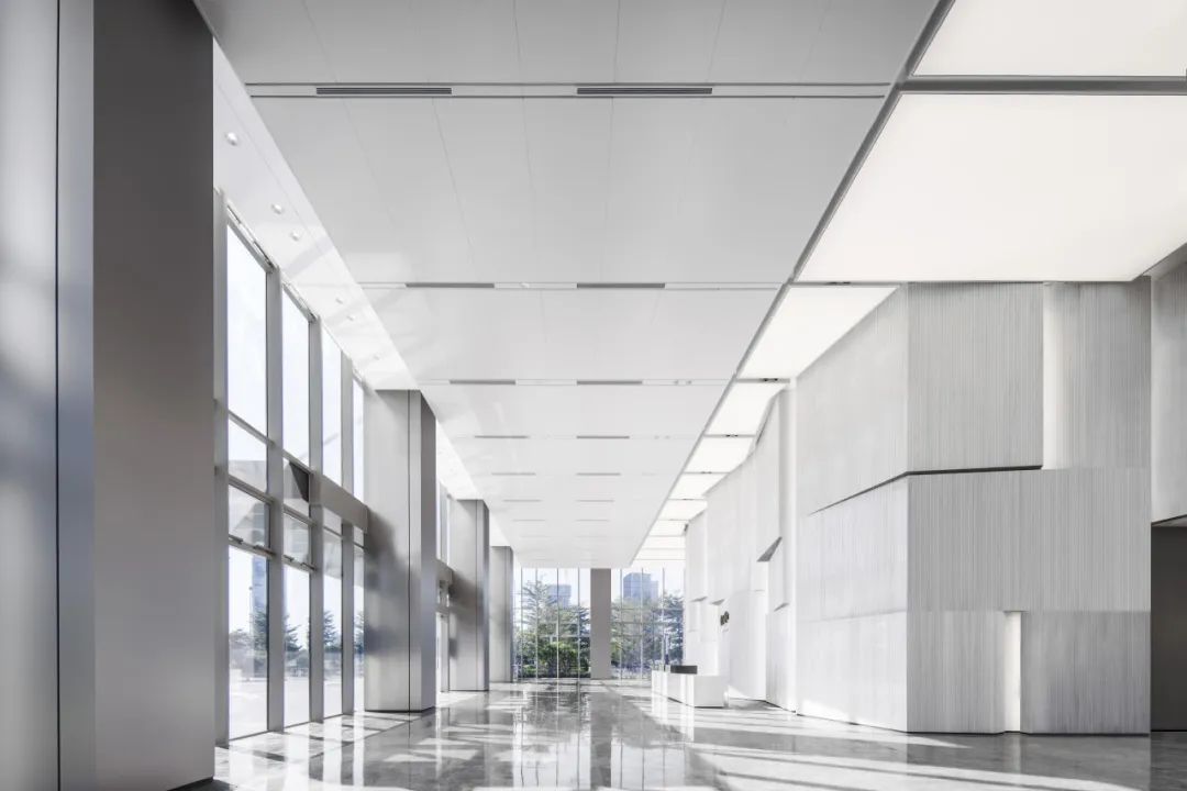 南沙汇通中心甲级写字楼大厅公共区域装修设计(图6) 南沙汇通中心甲级写字楼大厅公共区域装修设计(图6)