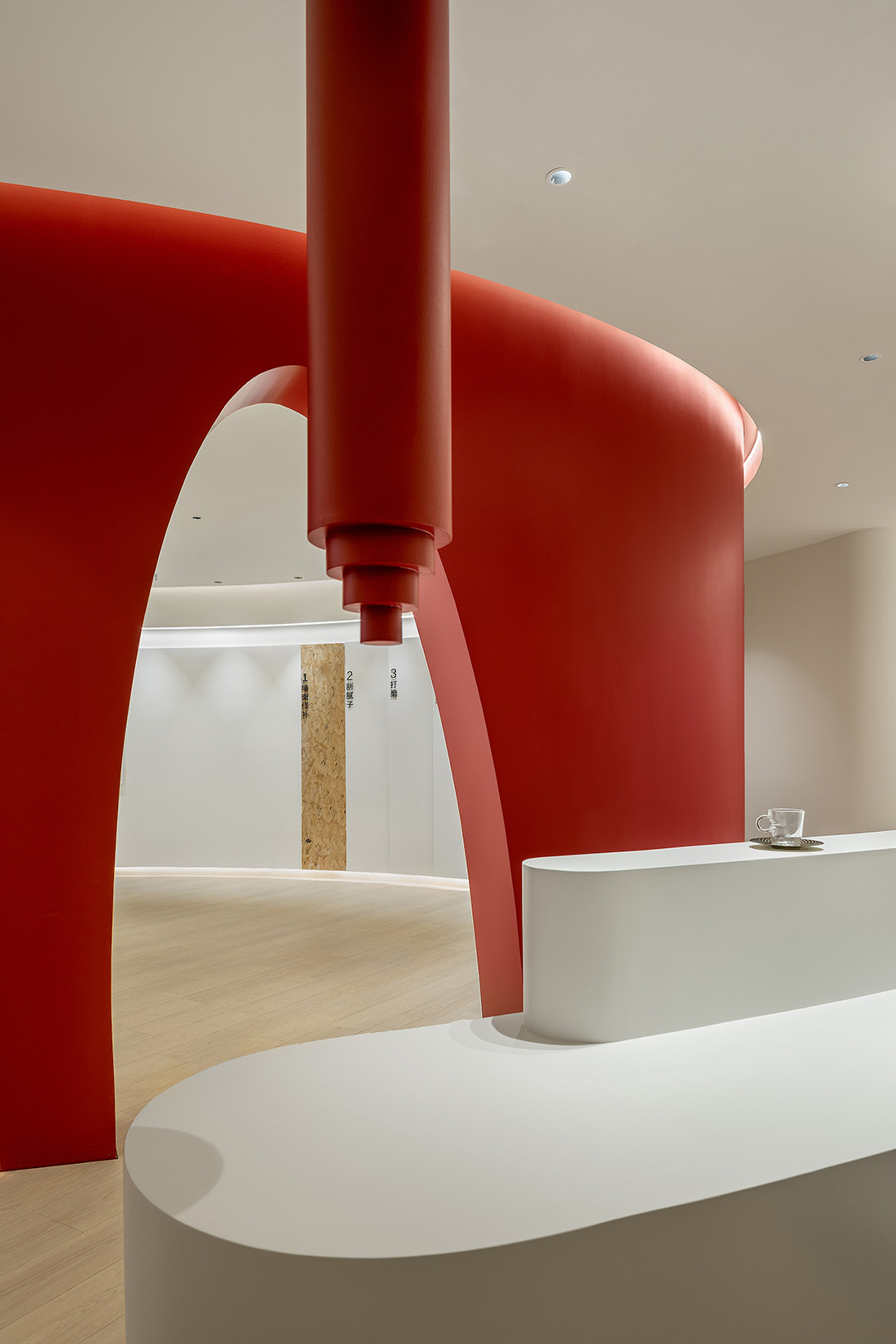 郑州金博大推荐本杰明艺术涂料展厅装修设计(图4) 郑州金博大推荐本杰明艺术涂料展厅装修设计(图4)