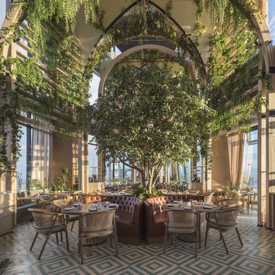 室内庭院式LING LING特色餐厅装修设计方案(图7) 室内庭院式LING LING特色餐厅装修设计方案(图7)