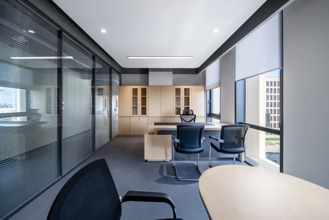 中国中车北京科创公司办公室装修设计方案(图11) 中国中车北京科创公司办公室装修设计方案(图11)