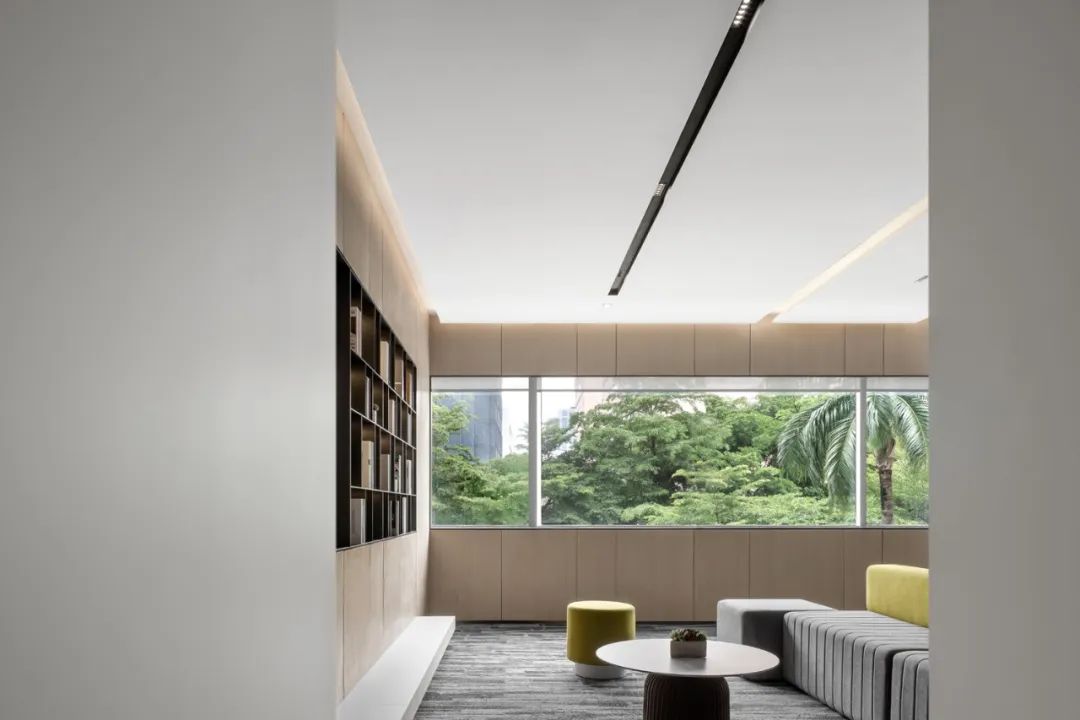 郑州金博大分享联想控股3.0多元办公室装修设计(图9) 郑州金博大分享联想控股3.0多元办公室装修设计(图9)