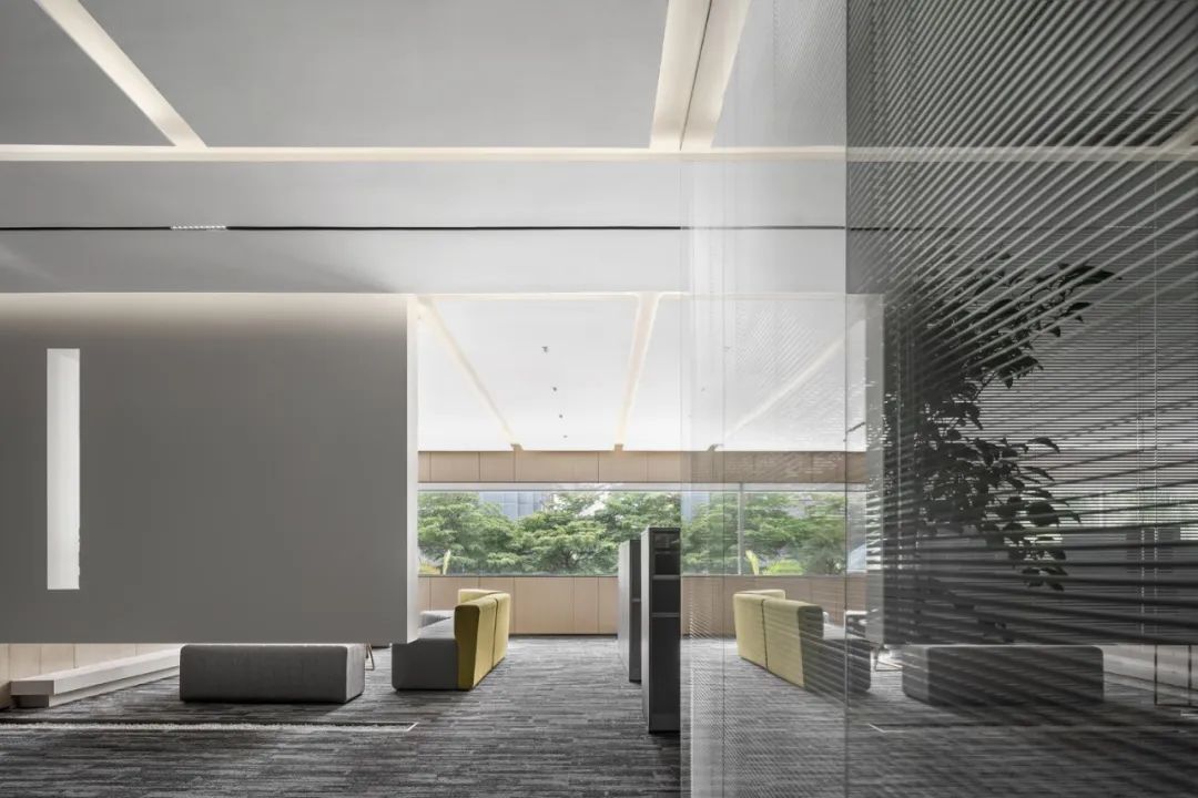 郑州金博大分享联想控股3.0多元办公室装修设计(图5) 郑州金博大分享联想控股3.0多元办公室装修设计(图5)