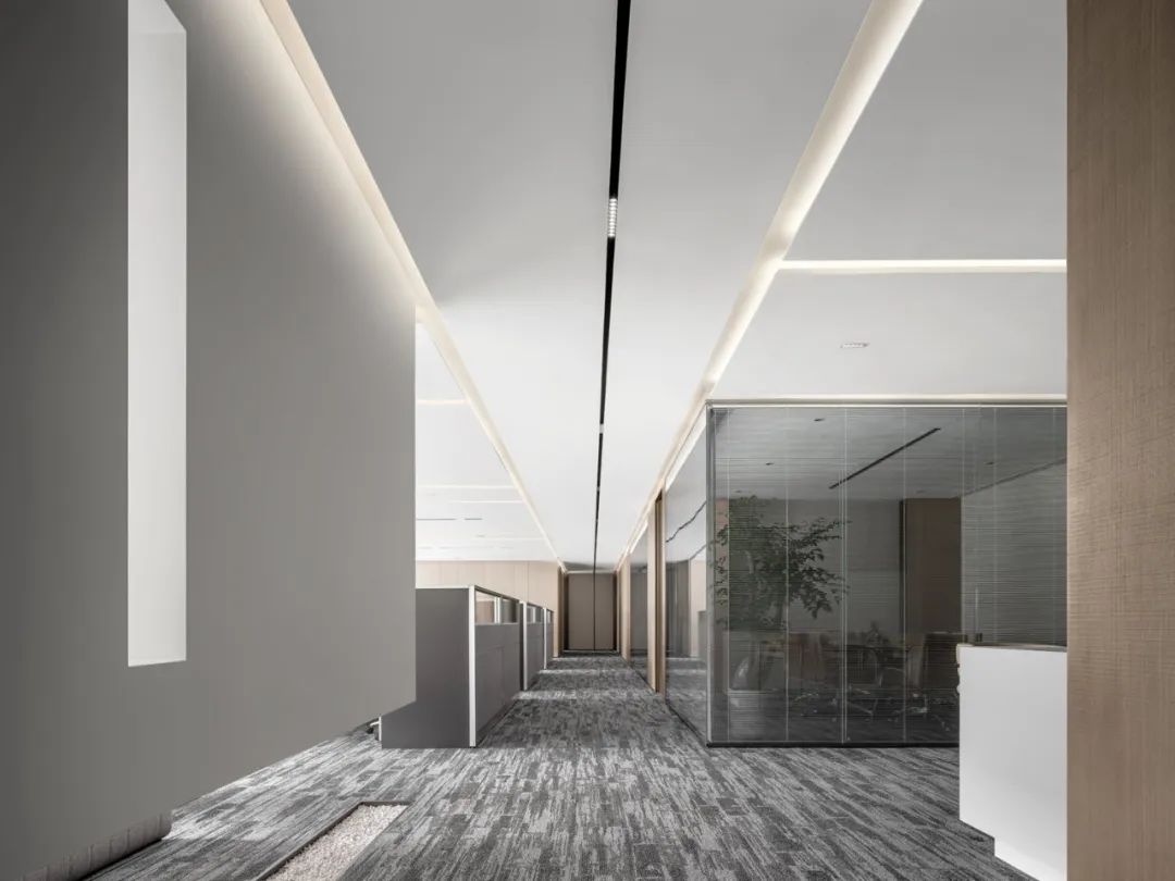 郑州金博大分享联想控股3.0多元办公室装修设计(图4) 郑州金博大分享联想控股3.0多元办公室装修设计(图4)