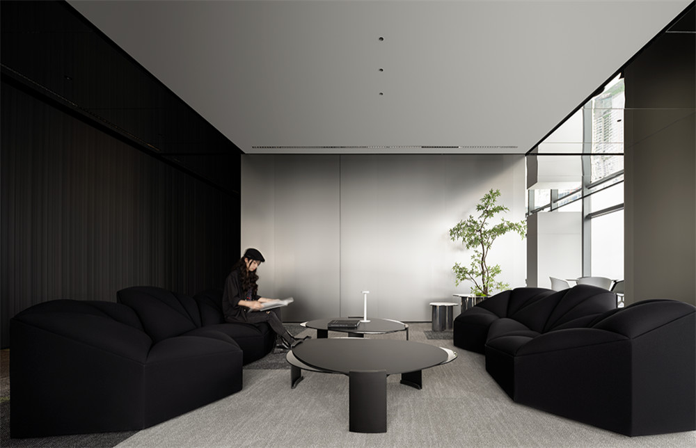 郑州金博大推荐留学专业咨询机构办公室装修设计方案(图3) 郑州金博大推荐留学专业咨询机构办公室装修设计方案(图3)