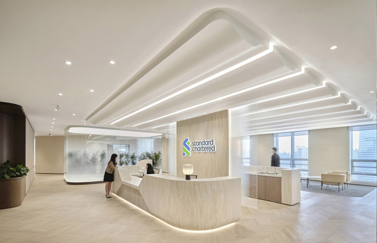 多元、包容的渣打银行上海总部办公室装修设计(图2) 多元、包容的渣打银行上海总部办公室装修设计(图2)