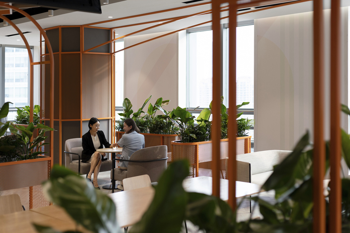 多元、包容的渣打银行上海总部办公室装修设计(图8) 多元、包容的渣打银行上海总部办公室装修设计(图8)