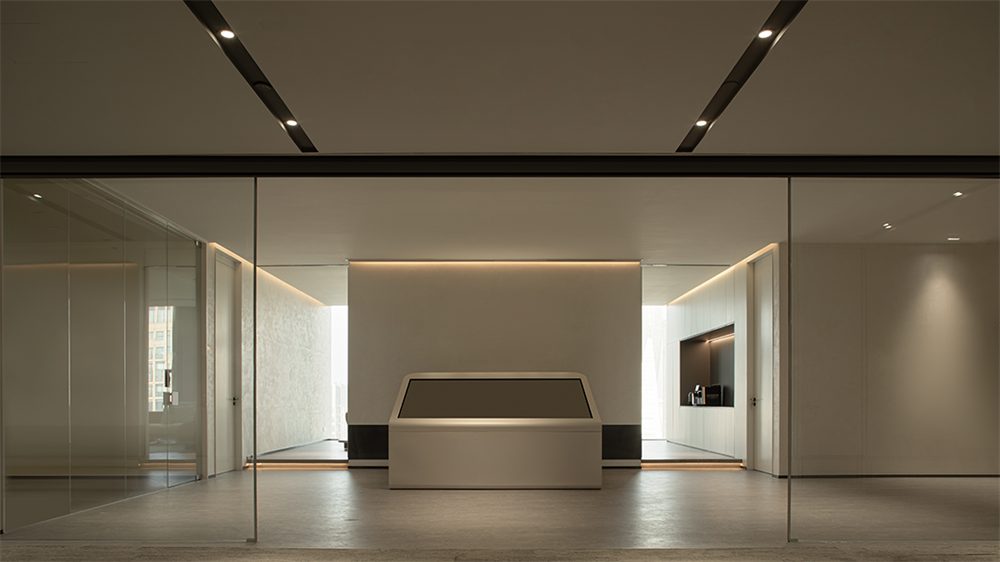 极简纯粹的滨绿大厦办公室装修设计方案(图1) 极简纯粹的滨绿大厦办公室装修设计方案(图1)