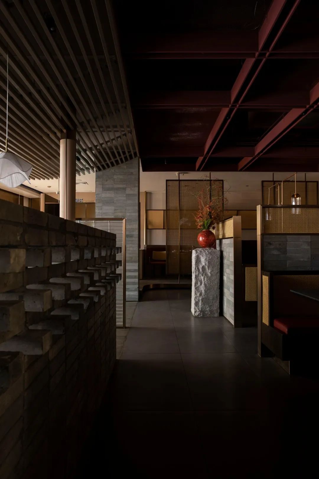 郑州餐饮设计推荐悦芙蓉新派川菜餐厅装修案例(图5) 郑州餐饮设计推荐悦芙蓉新派川菜餐厅装修案例(图5)