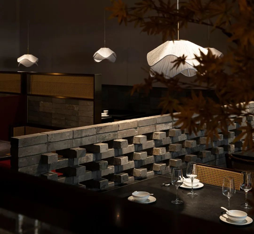 郑州餐饮设计推荐悦芙蓉新派川菜餐厅装修案例(图7) 郑州餐饮设计推荐悦芙蓉新派川菜餐厅装修案例(图7)