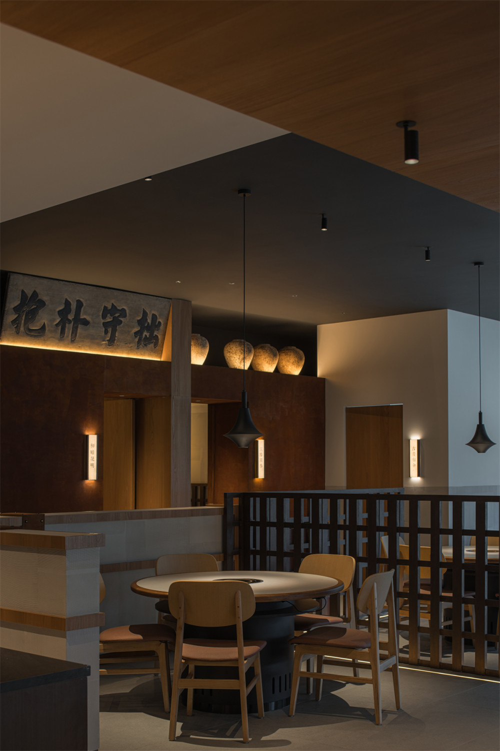 郑州餐饮设计推荐巧阿斗传统羊肉汤锅装修设计案例(图1) 郑州餐饮设计推荐巧阿斗传统羊肉汤锅装修设计案例(图1)