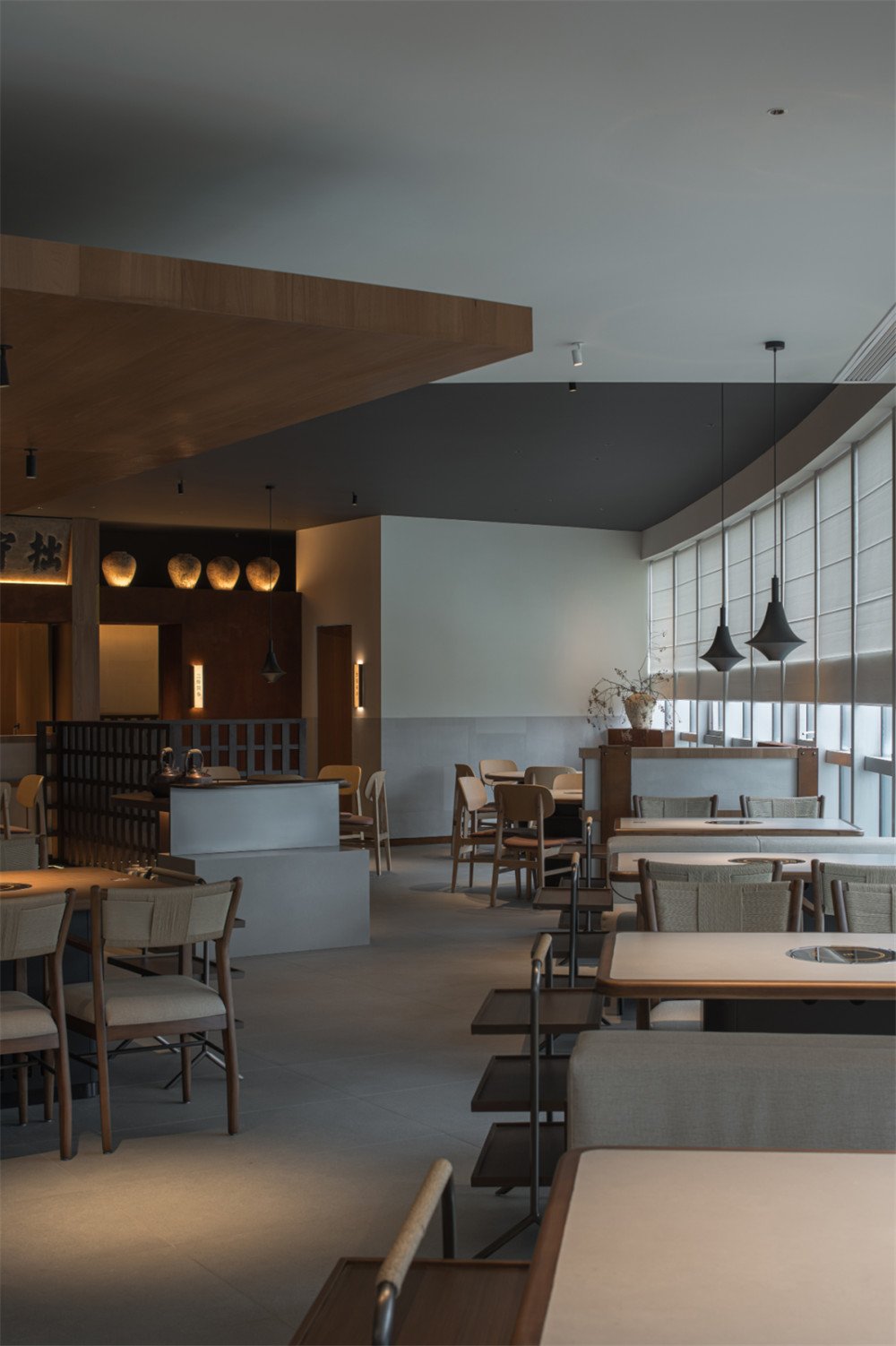 郑州餐饮设计推荐巧阿斗传统羊肉汤锅装修设计案例(图4) 郑州餐饮设计推荐巧阿斗传统羊肉汤锅装修设计案例(图4)