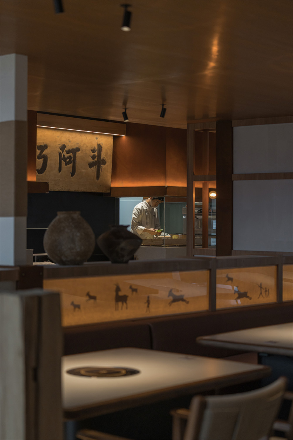 郑州餐饮设计推荐巧阿斗传统羊肉汤锅装修设计案例(图10) 郑州餐饮设计推荐巧阿斗传统羊肉汤锅装修设计案例(图10)