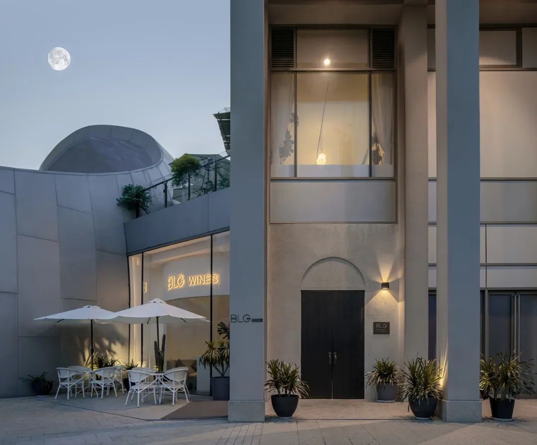 郑州金博大推荐BLG现代法式餐厅装修设计方案(图2) 郑州金博大推荐BLG现代法式餐厅装修设计方案(图2)