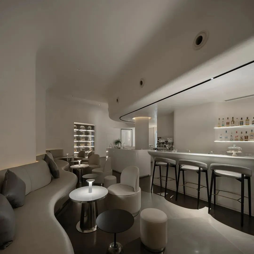 郑州金博大推荐BLG现代法式餐厅装修设计方案(图3) 郑州金博大推荐BLG现代法式餐厅装修设计方案(图3)