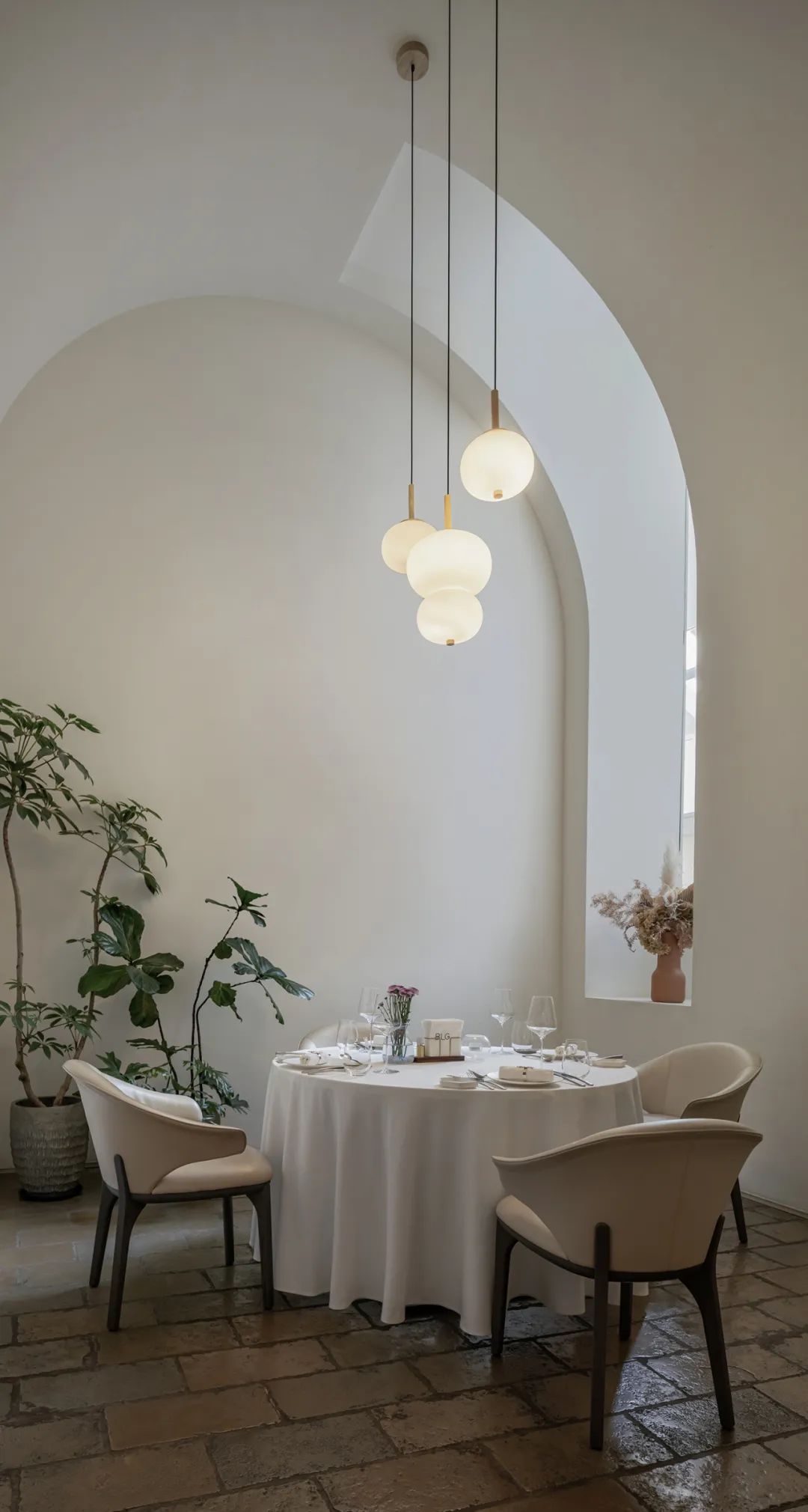 郑州金博大推荐BLG现代法式餐厅装修设计方案(图9) 郑州金博大推荐BLG现代法式餐厅装修设计方案(图9)