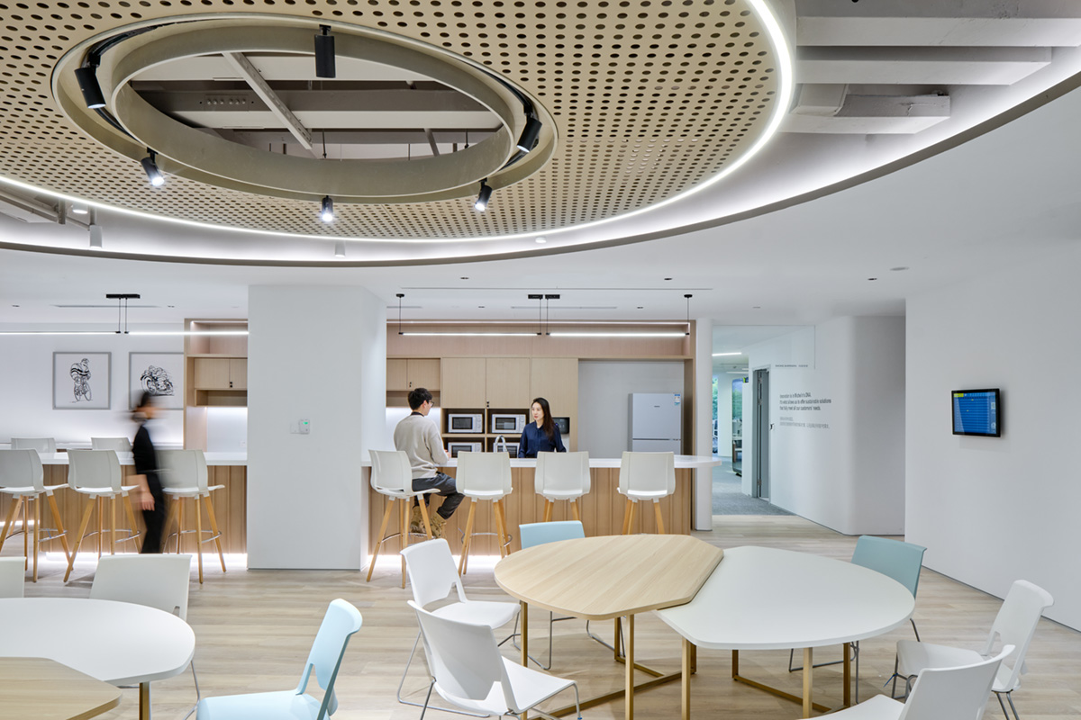 12000平米其林中国总部办公楼装修设计方案(图4) 12000平米其林中国总部办公楼装修设计方案(图4)