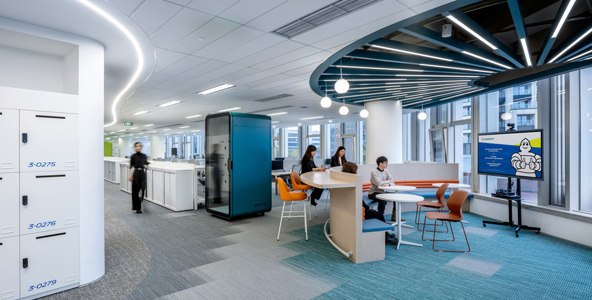 12000平米其林中国总部办公楼装修设计方案(图6) 12000平米其林中国总部办公楼装修设计方案(图6)