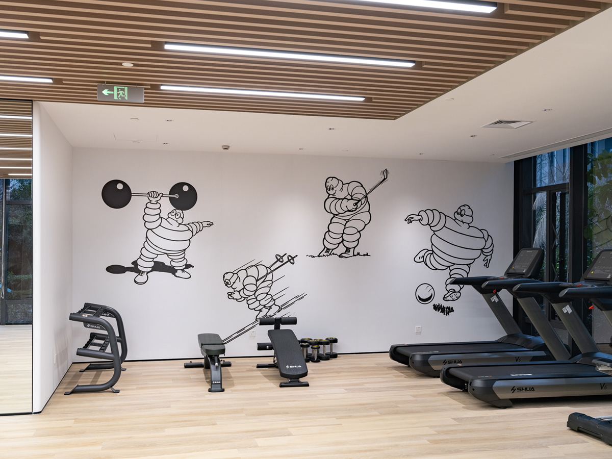 12000平米其林中国总部办公楼装修设计方案(图13) 12000平米其林中国总部办公楼装修设计方案(图13)